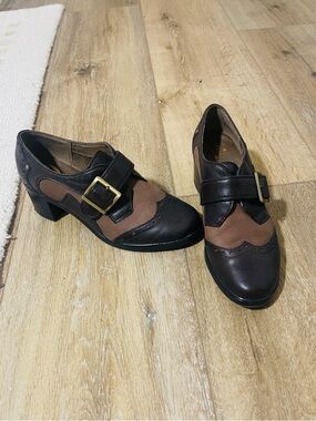 Aerosols Two-Tone Brown Mary Jane Heels